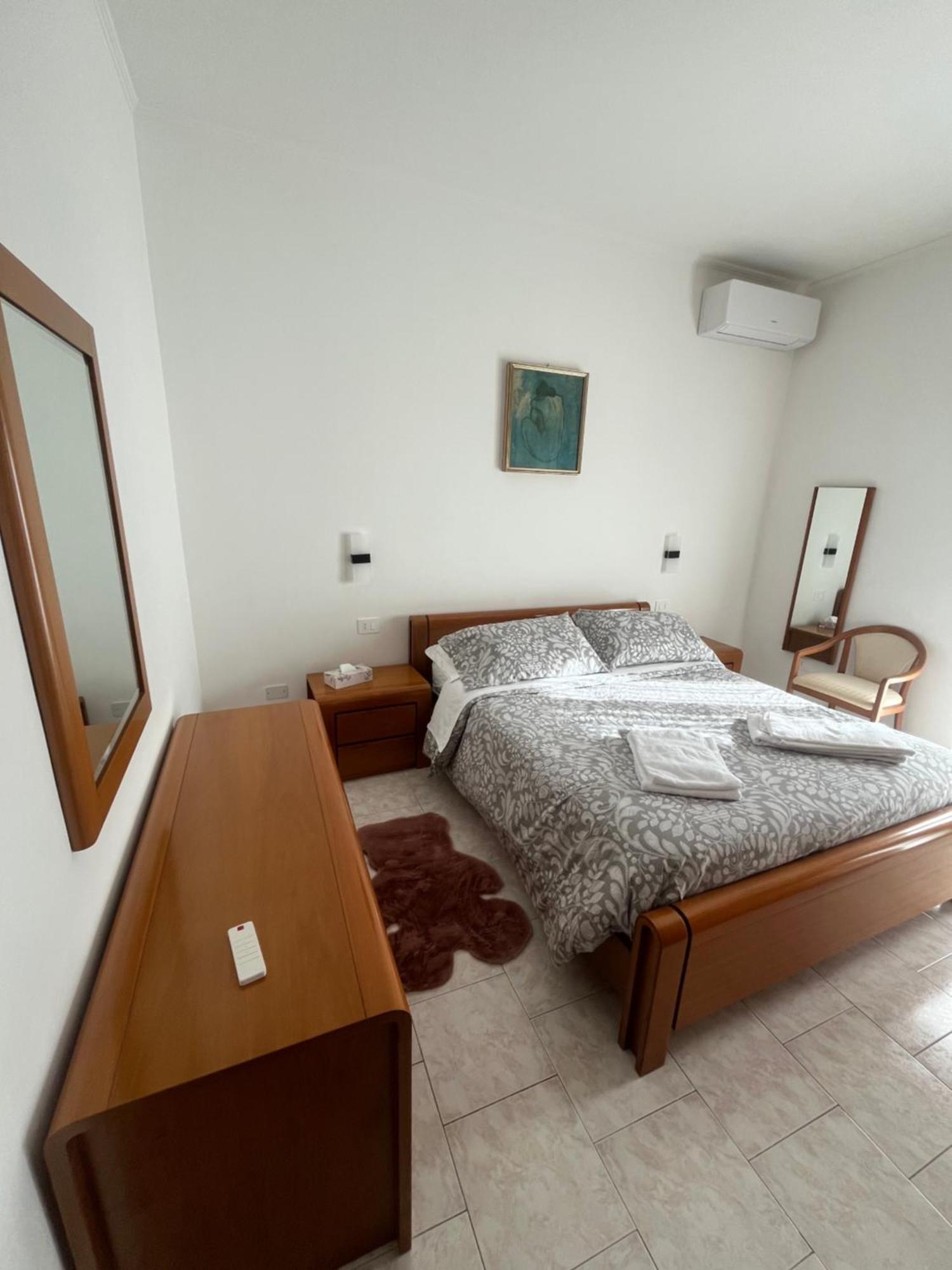 Casa Vacanze Tardy E Benech 萨沃纳 外观 照片