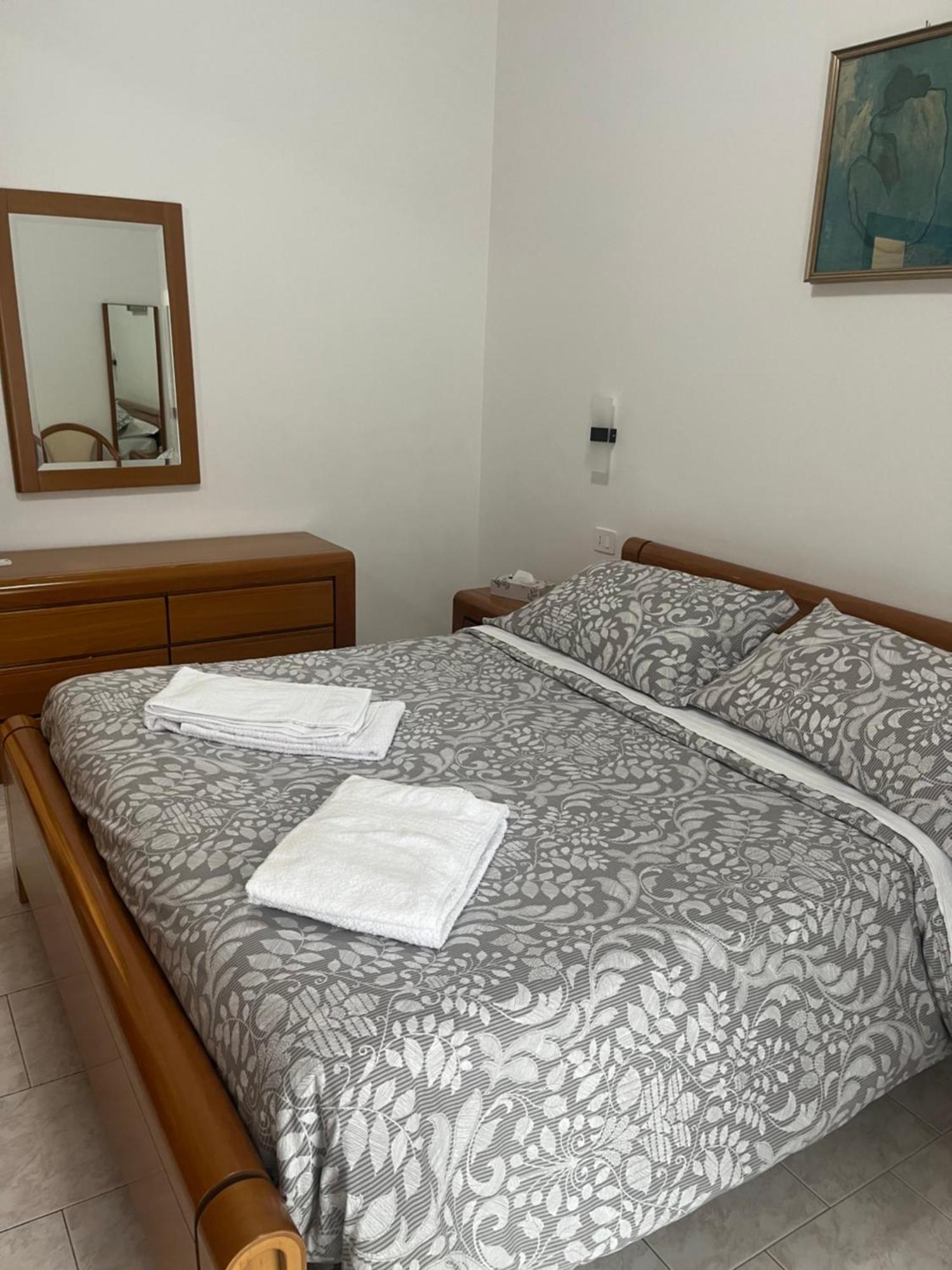 Casa Vacanze Tardy E Benech 萨沃纳 外观 照片